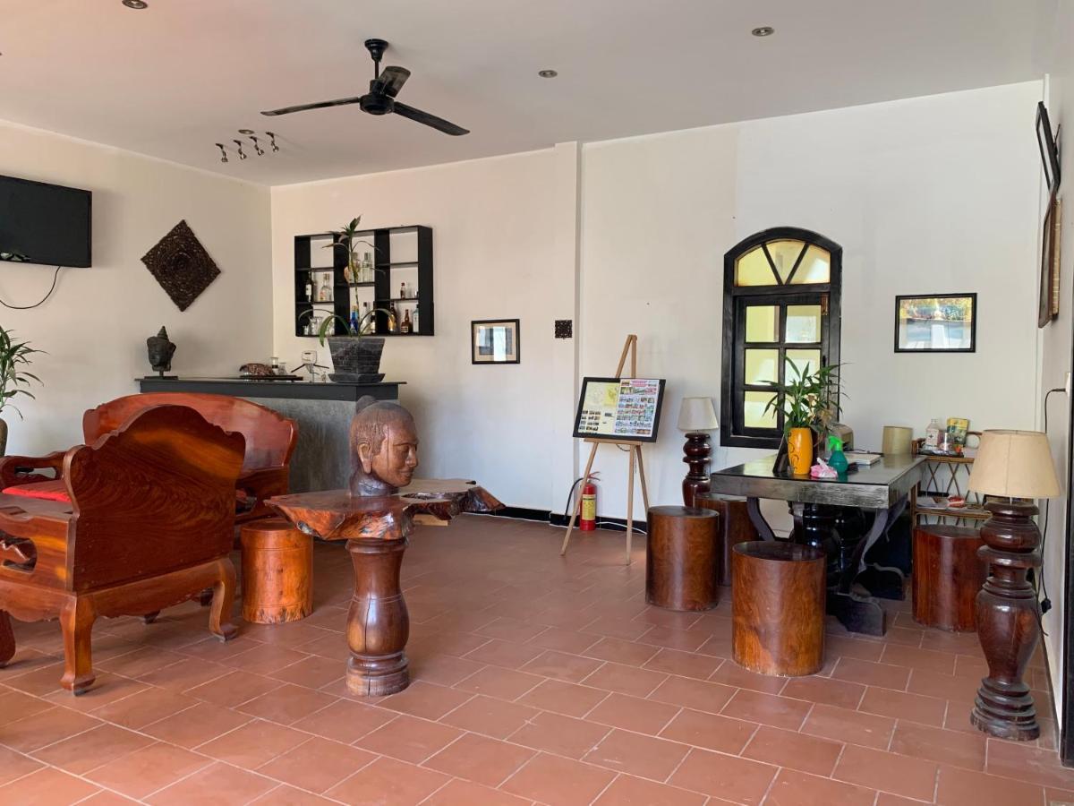 Private Boutique Home With Pool, The Fin Inn Siem Reap Bagian luar foto