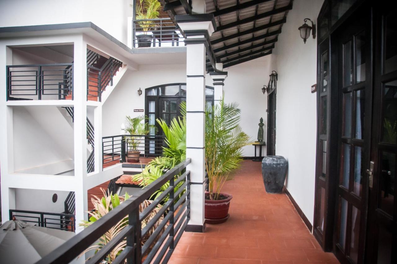 Private Boutique Home With Pool, The Fin Inn Siem Reap Bagian luar foto