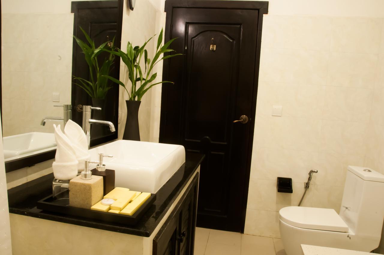 Private Boutique Home With Pool, The Fin Inn Siem Reap Bagian luar foto