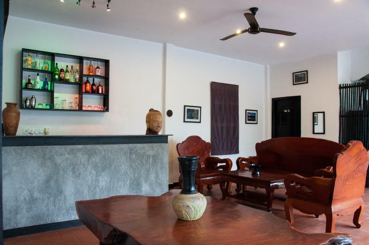 Private Boutique Home With Pool, The Fin Inn Siem Reap Bagian luar foto