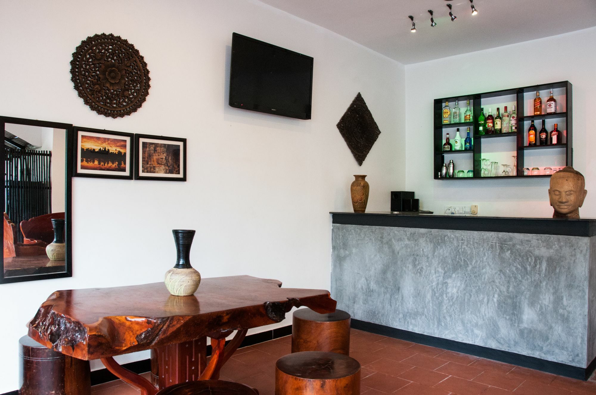 Private Boutique Home With Pool, The Fin Inn Siem Reap Bagian luar foto